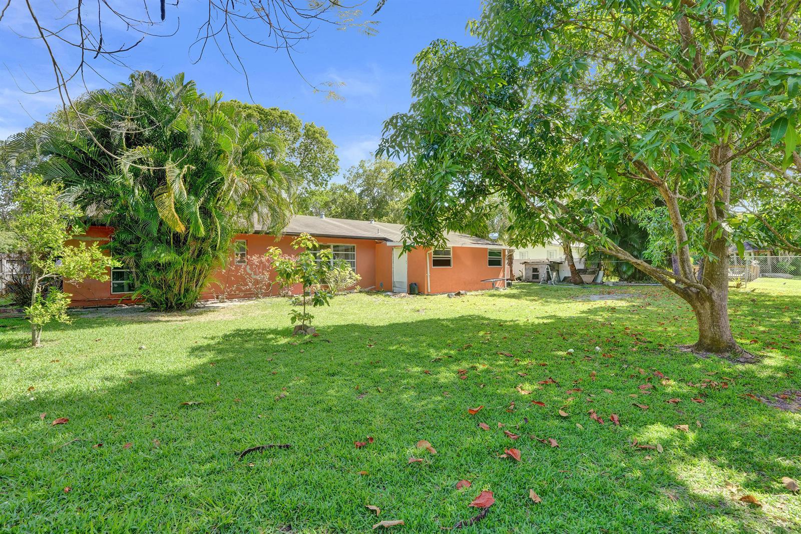 6540 SW 7th Street, Margate FL 33068 photo 4