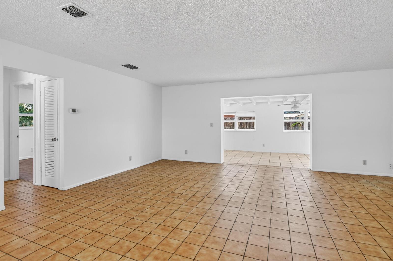 19486 Delaware Circle, Boca Raton FL 33434 photo 5