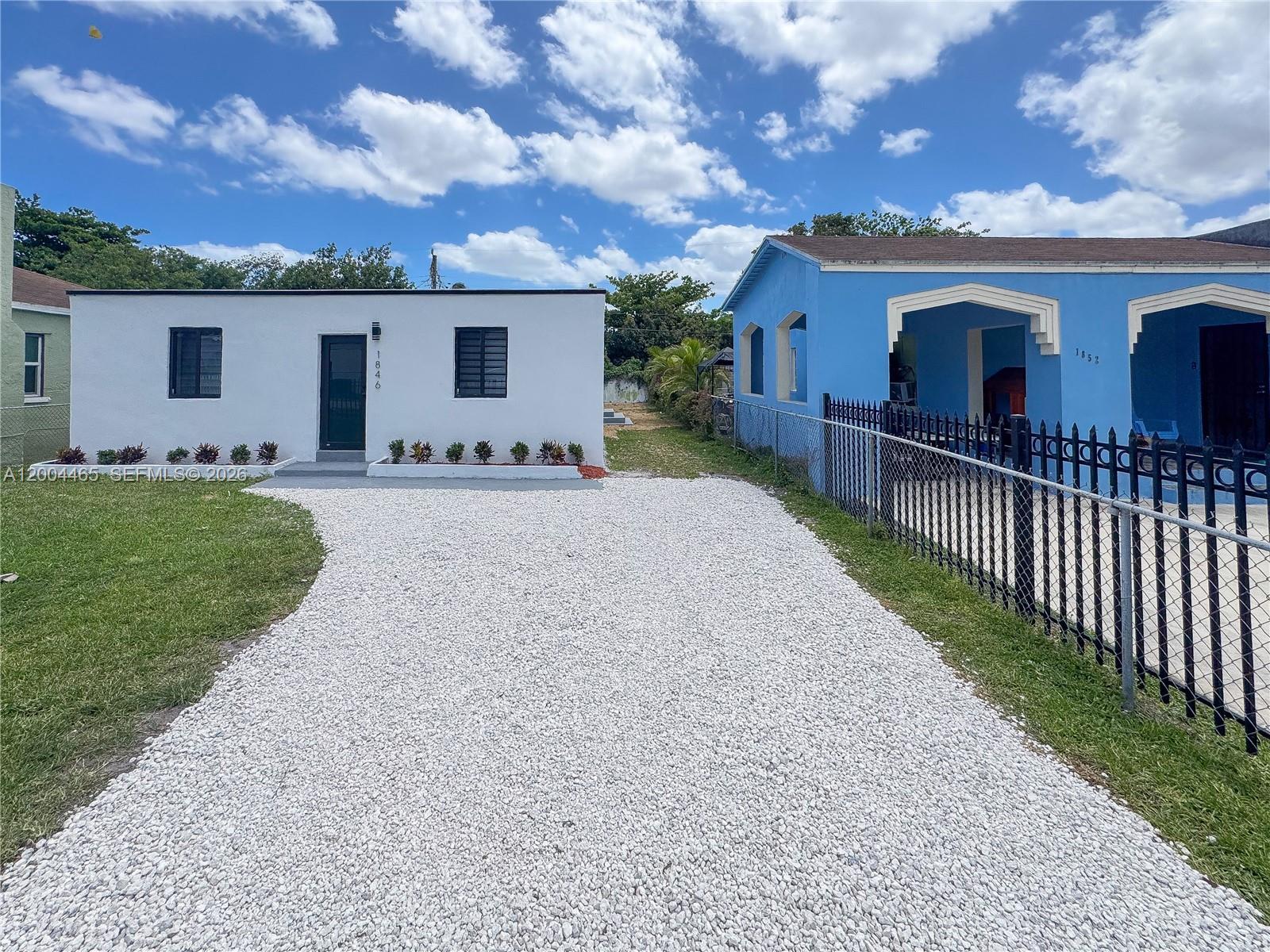1846 NW 49th St, Miami FL 33142 photo 2