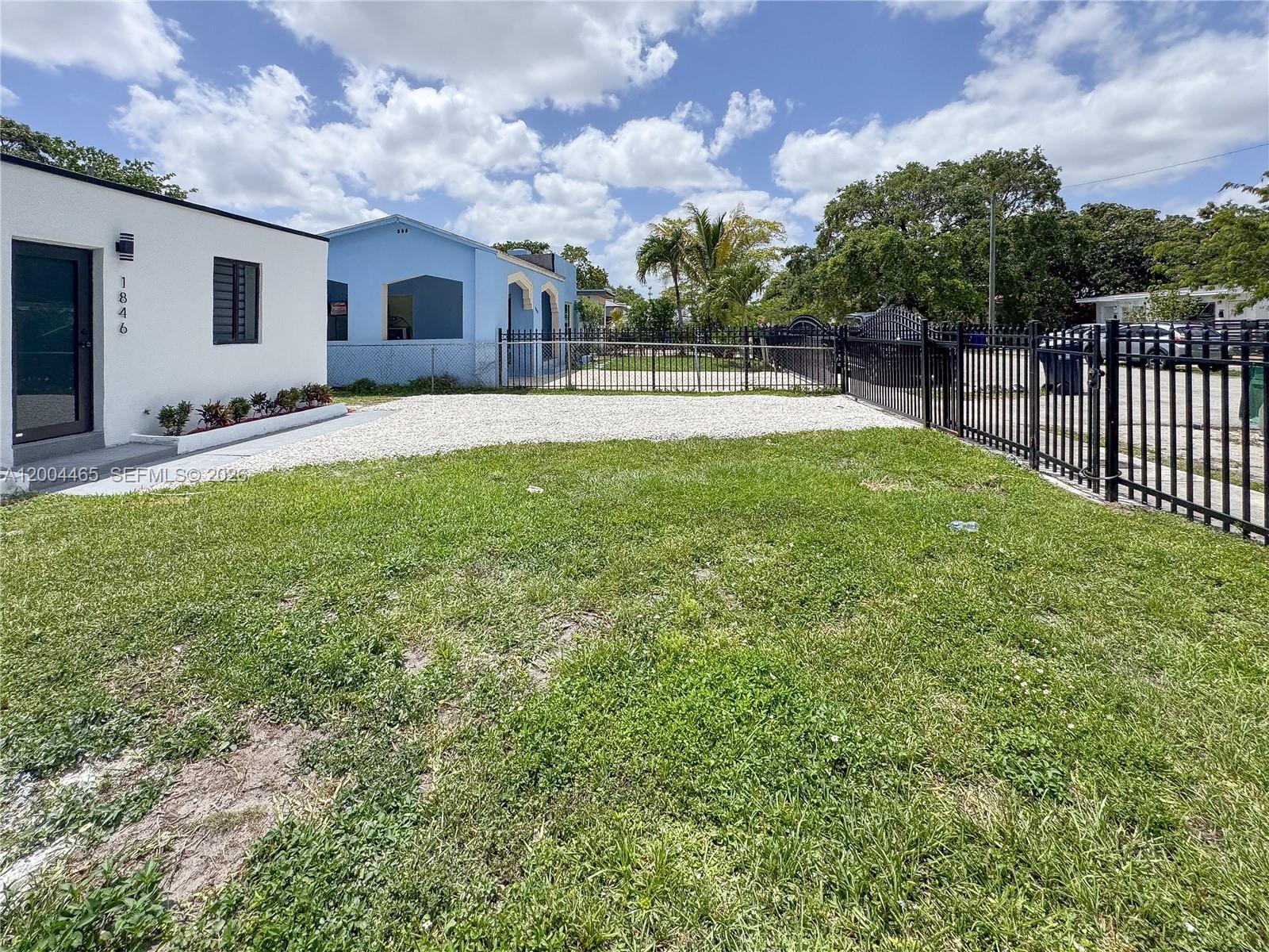 1846 NW 49th St, Miami FL 33142 photo 5