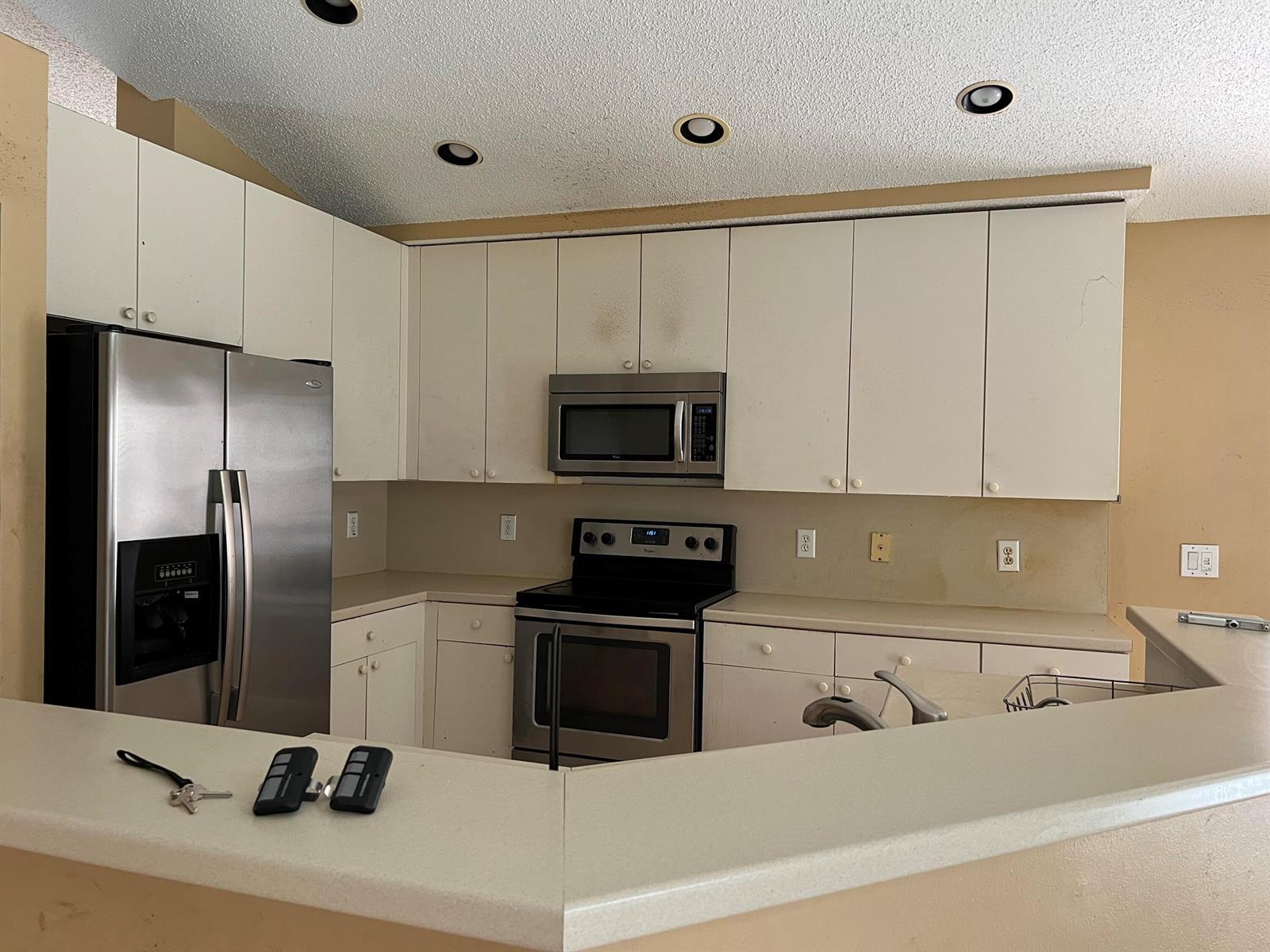 1350 NW 143rd Avenue, Pembroke Pines FL 33028 photo 3
