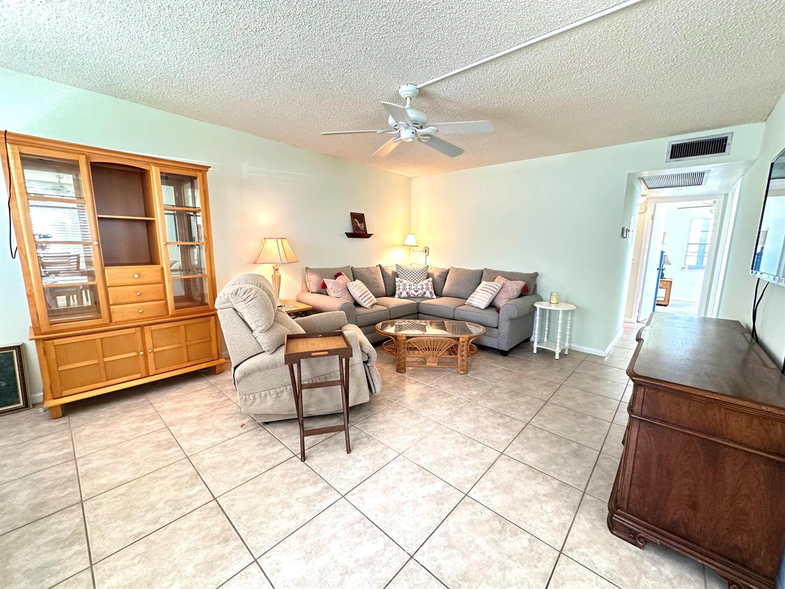 289 Markham N # 289, Deerfield Beach FL 33442 photo 2