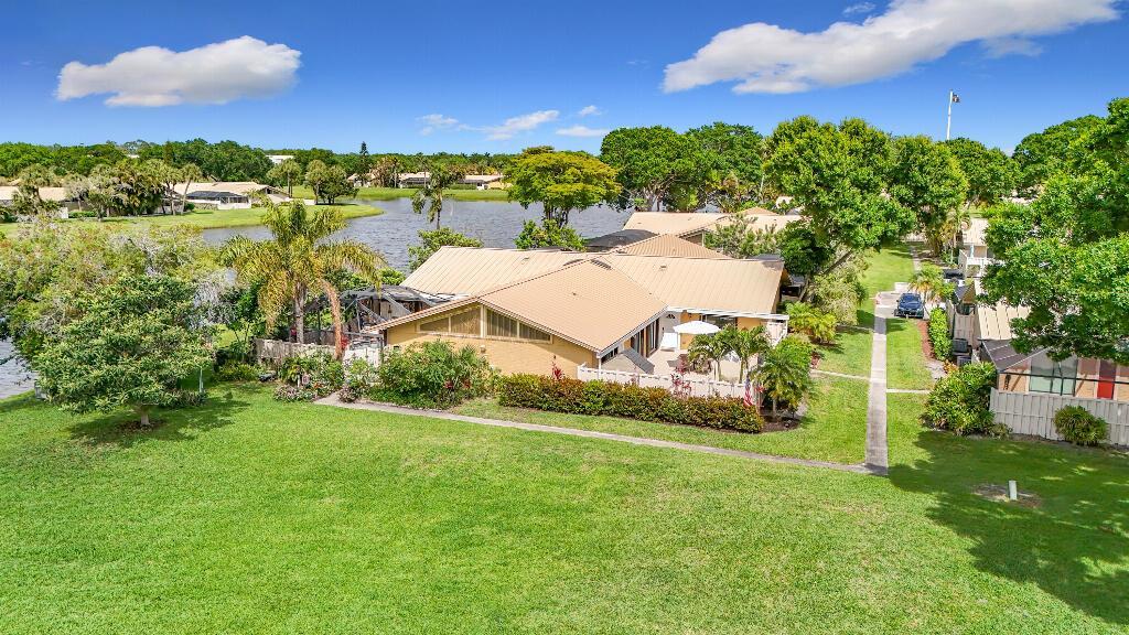 5713 Golden Eagle Circle, Palm Beach Gardens FL 33418 photo 2