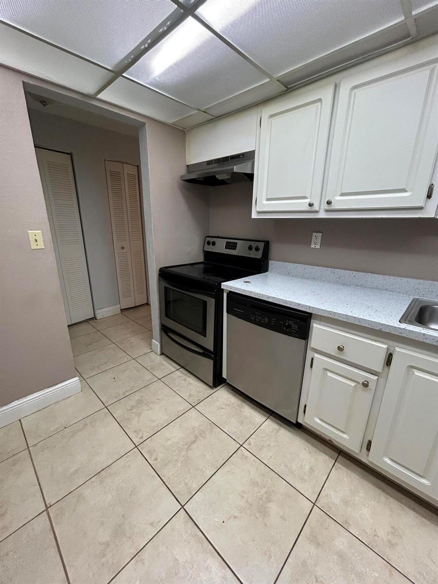 1805 Sans Souci Boulevard # 507, North Miami FL 33181