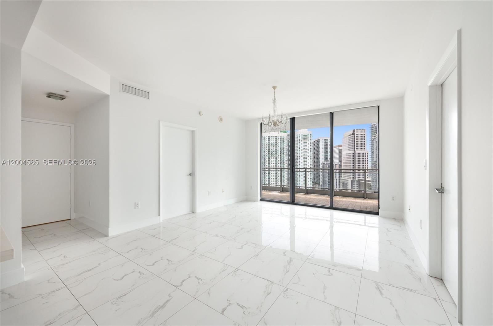 90 SW 3rd St # 2602, Miami FL 33130 photo 2