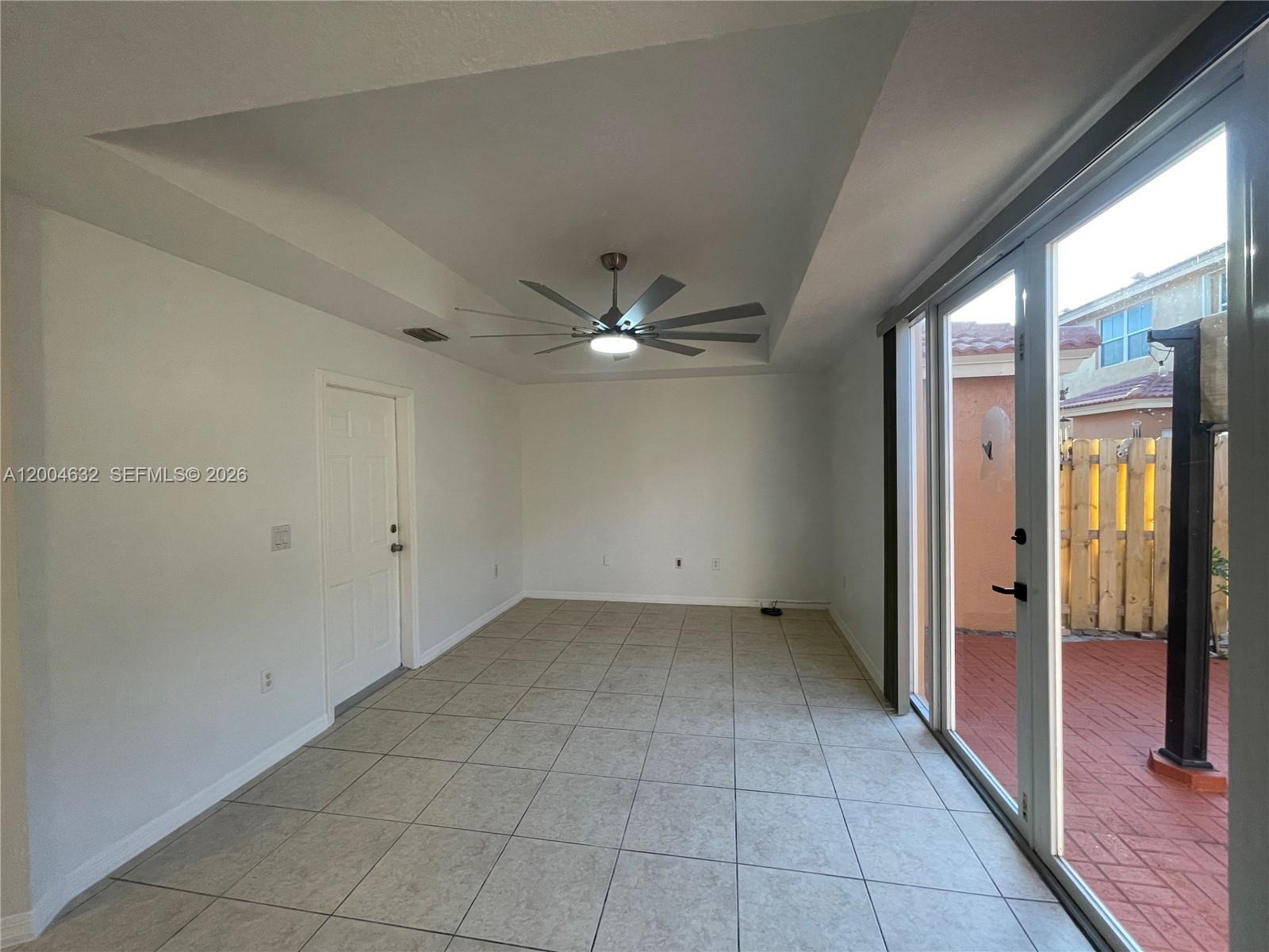 8423 NW 138th Ter # 2804, Miami Lakes FL 33016 photo 2