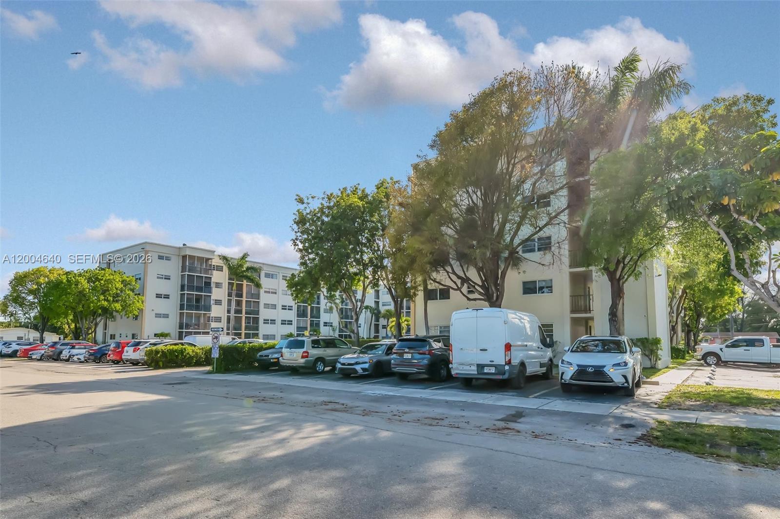 220 SW 9th Ave # 501, Hallandale Beach FL 33009 photo 3