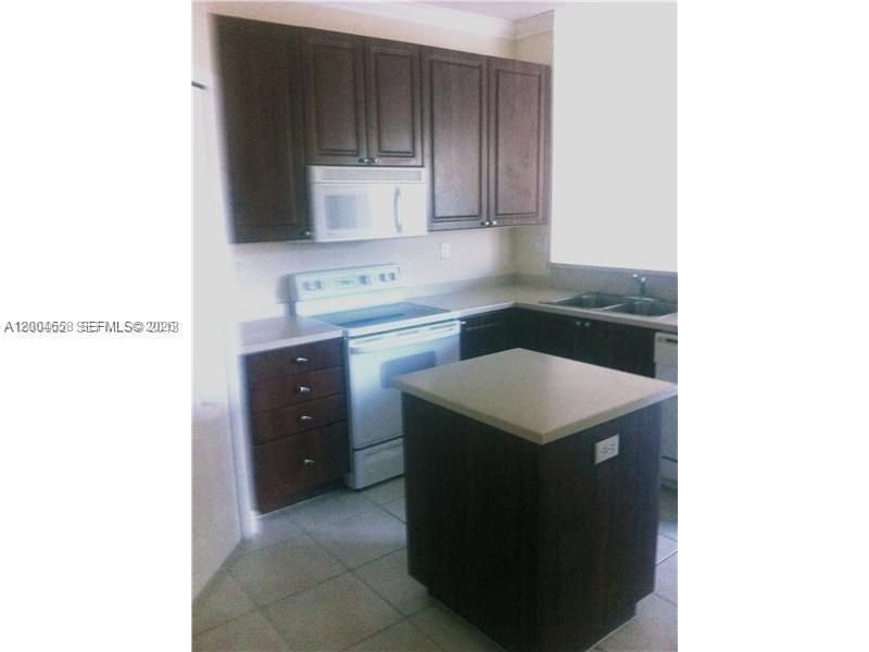 5507 NW 113th Ave, Doral FL 33178 photo 3