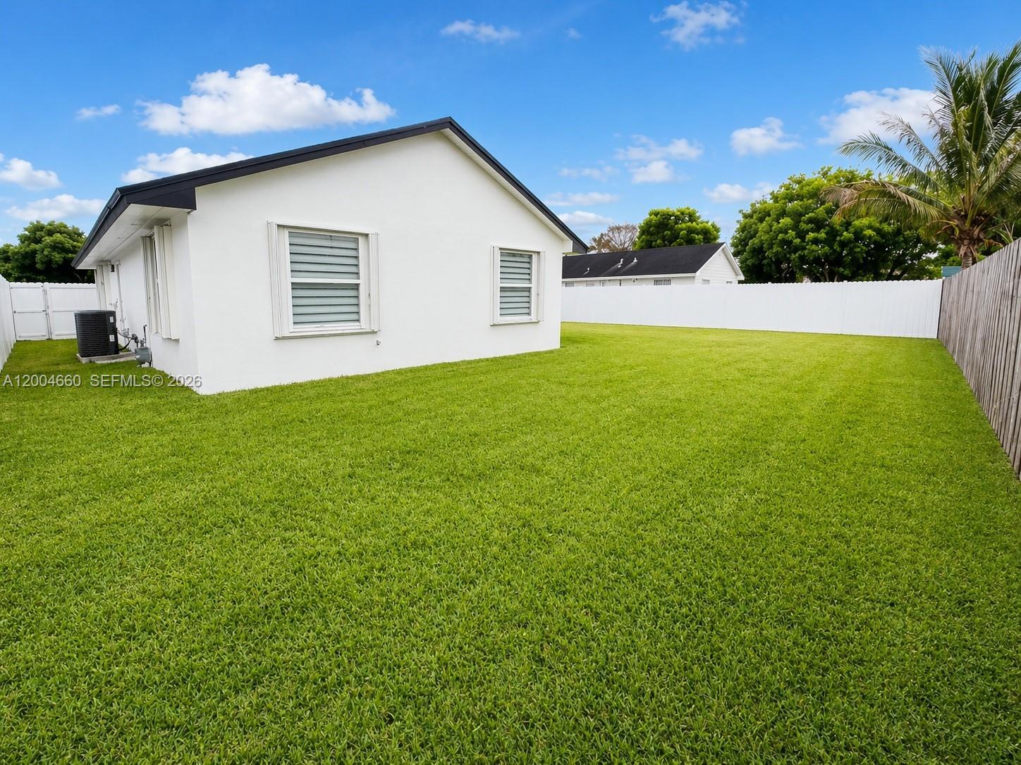 22722 SW 114th Pl, Miami FL 33170 photo 4