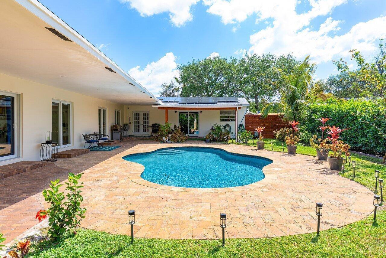 1650 NE 3rd Avenue, Delray Beach FL 33444 photo 2