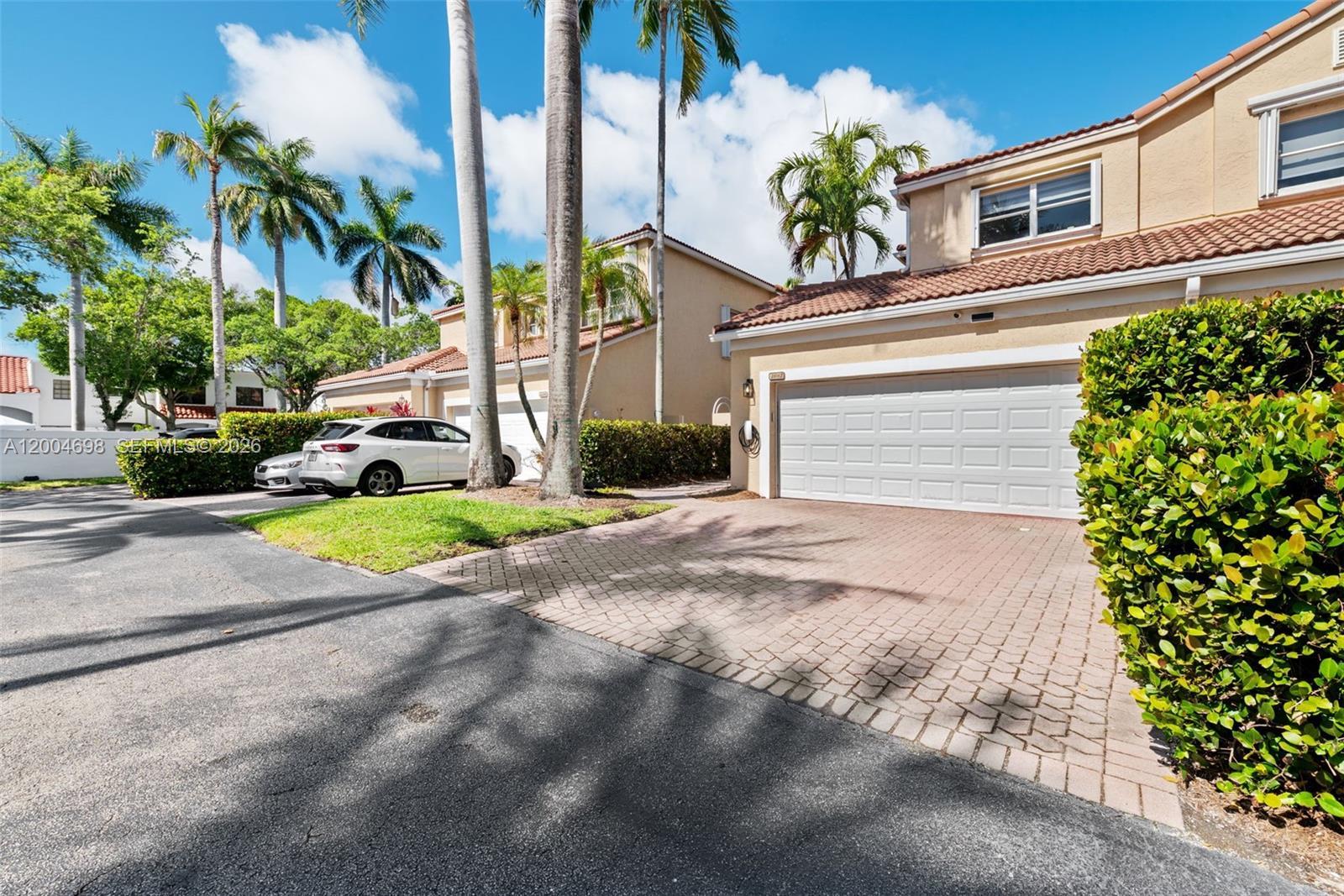 21012 NE 34th Ct, Aventura FL 33180 photo 2