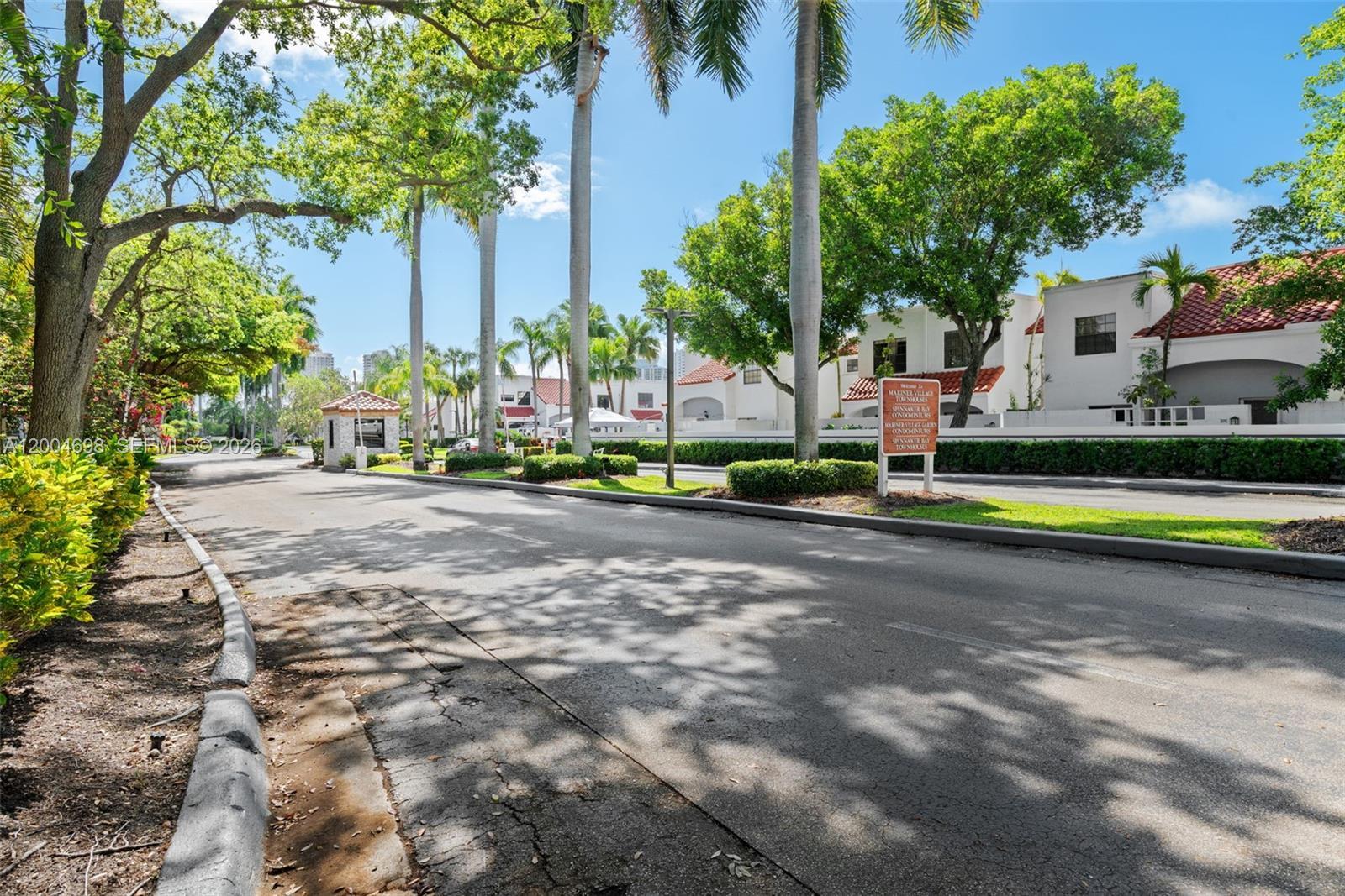 21012 NE 34th Ct, Aventura FL 33180 photo 3