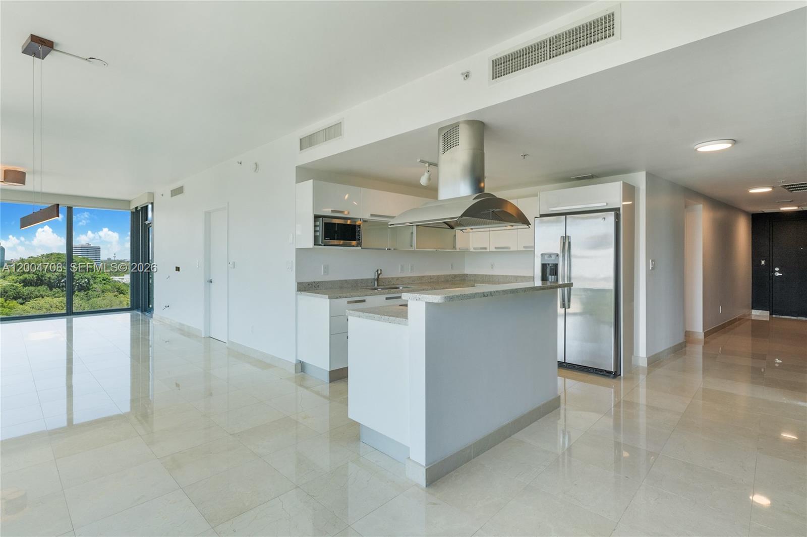 601 NE 36th St # 801, Miami FL 33137 photo 5