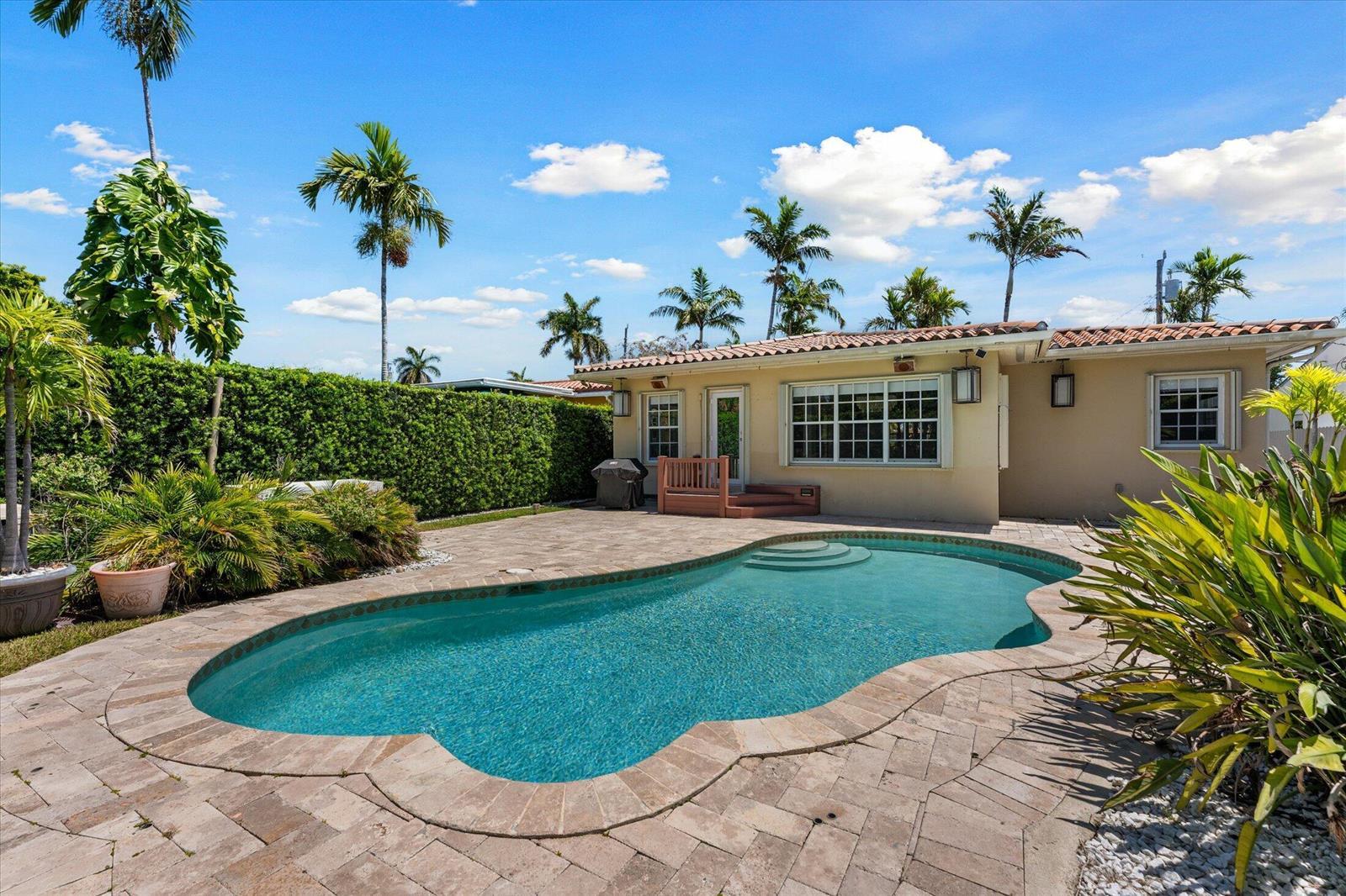 8934 Emerson Avenue, Surfside FL 33154