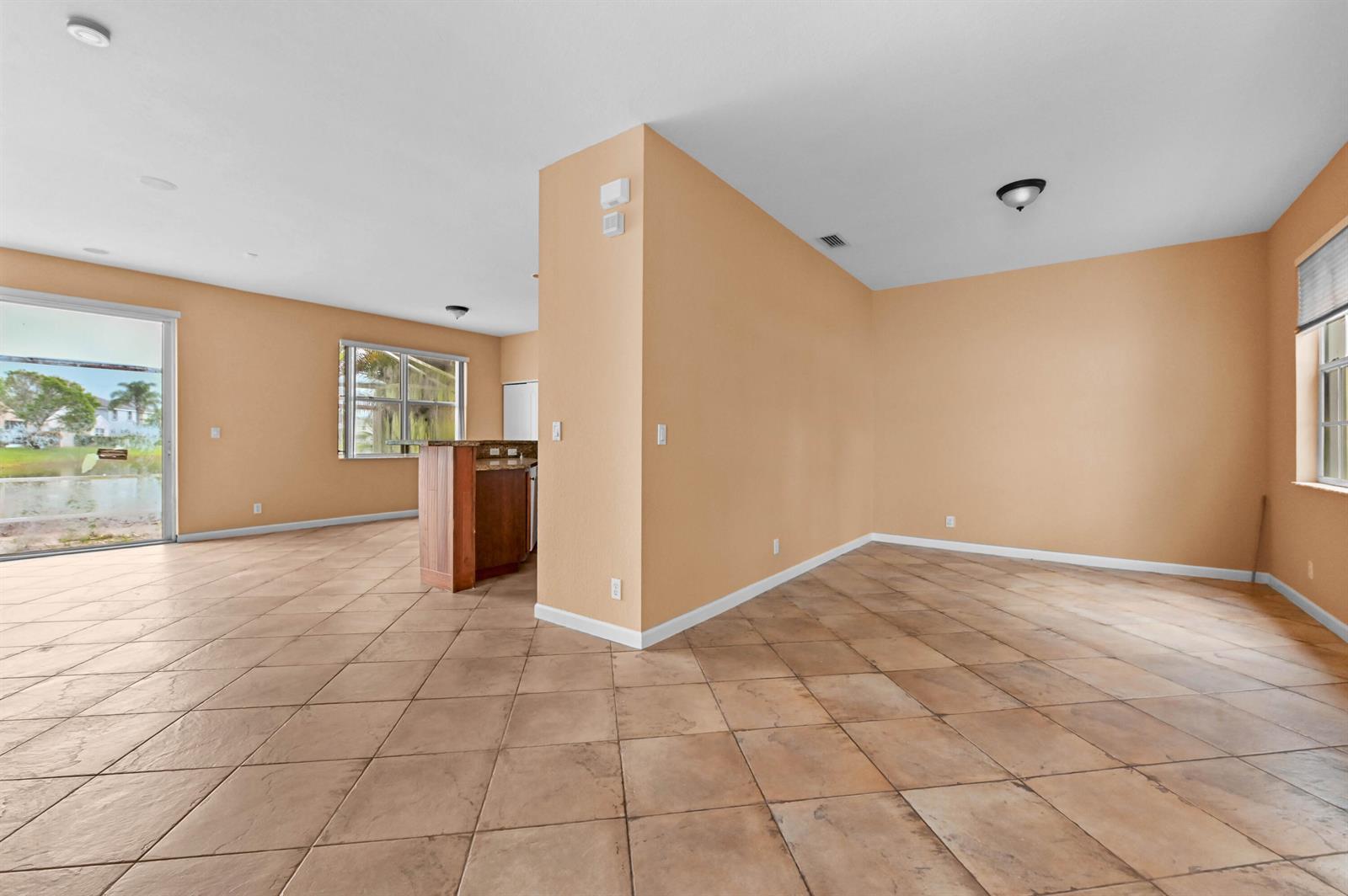 116 Hamilton Terrace, Royal Palm Beach FL 33414 photo 5