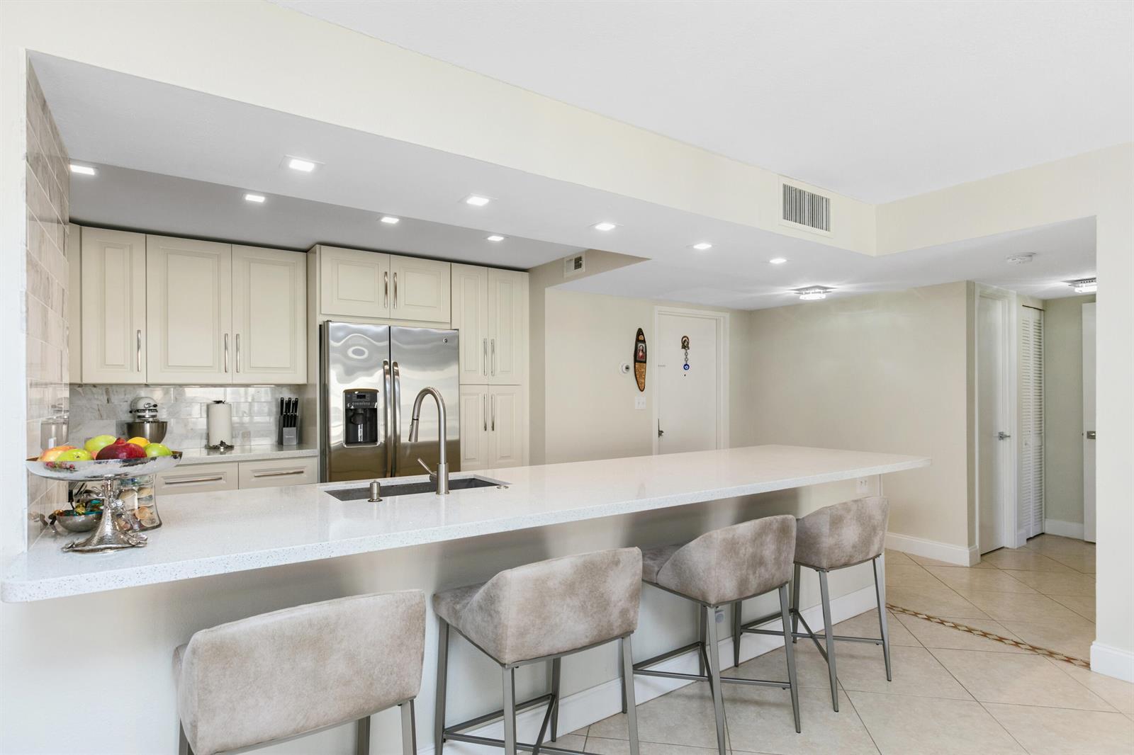 1147 Hillsboro Mile # 803, Hillsboro Beach FL 33062 photo 3