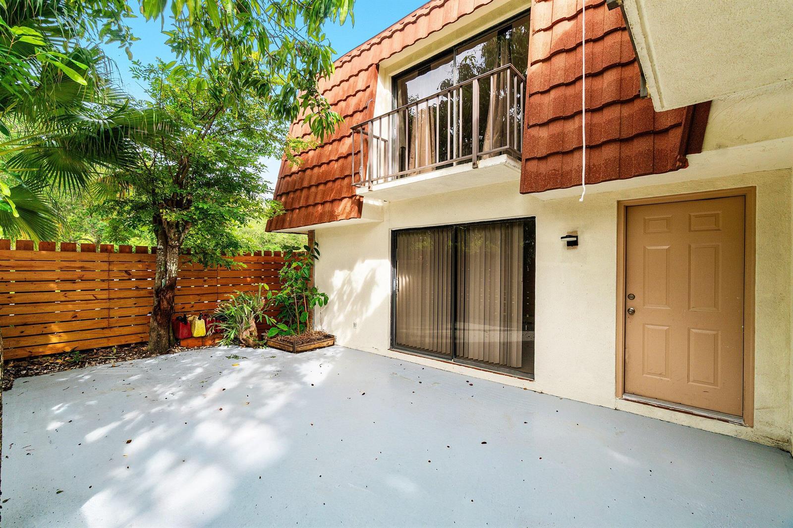 3400 Spanish Wells # a, Delray Beach FL 33445 photo 2