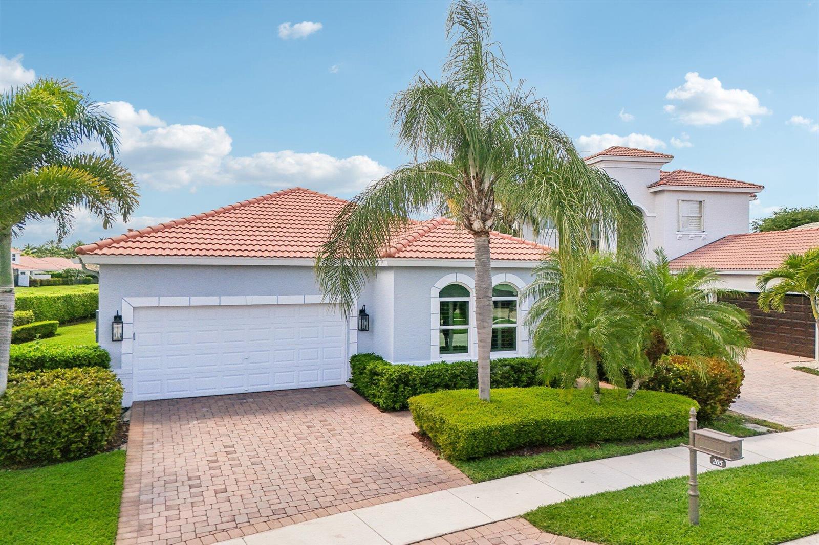 205 Via Condado Way, Palm Beach Gardens FL 33418