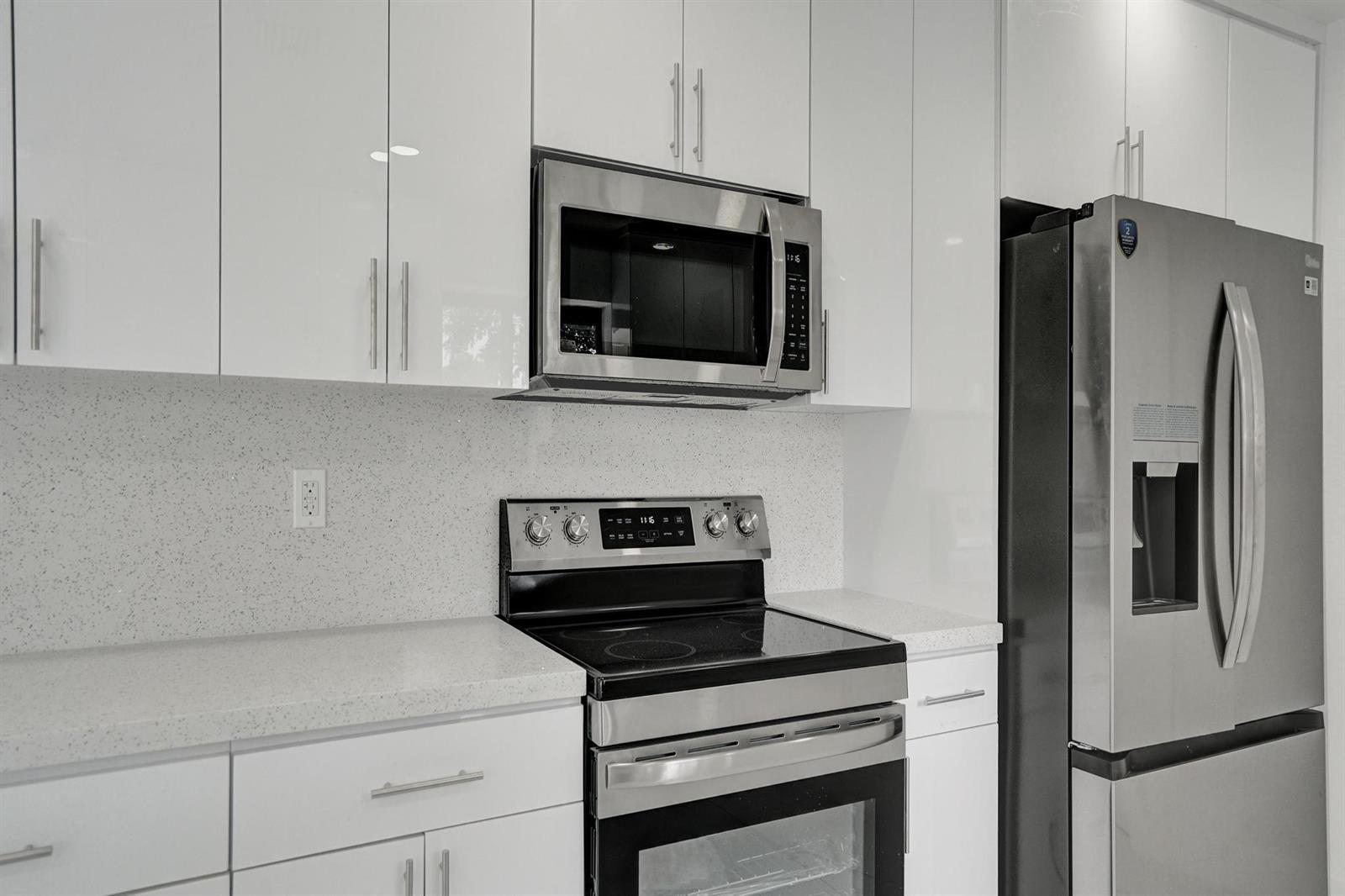 2301 Alcazar Drive, Miramar FL 33023 photo 3