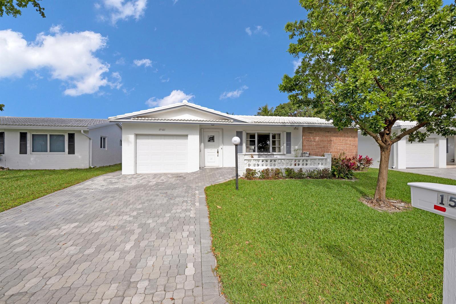 1501 NW 87th Lane, Plantation FL 33322 photo 2