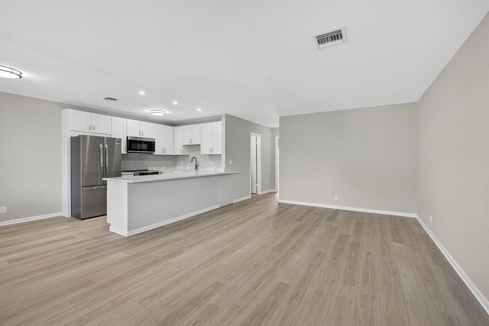 42 Easthampton B, West Palm Beach FL 33417 photo 3