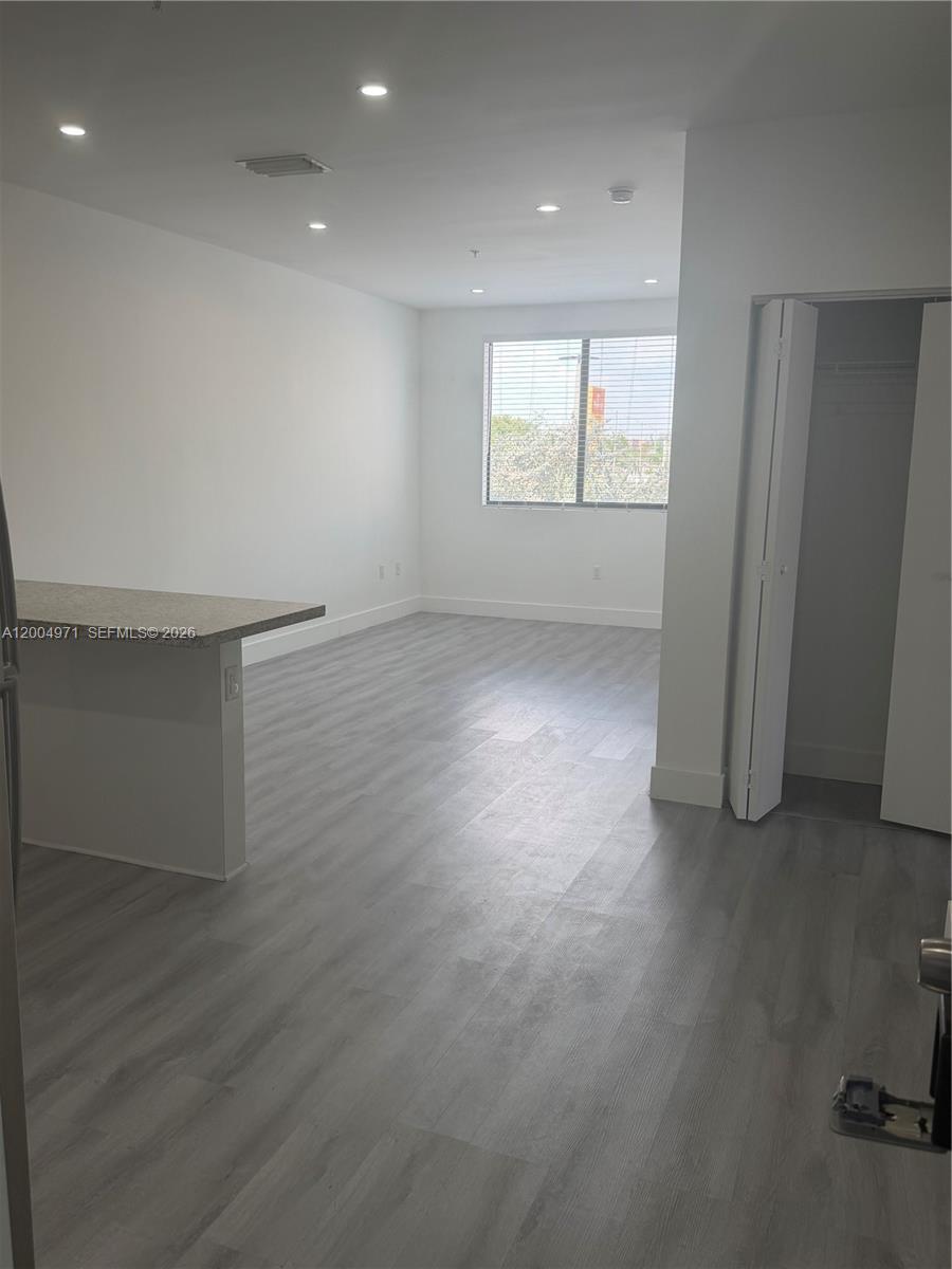 853 E 24th St # 203, Hialeah FL 33013 photo 3