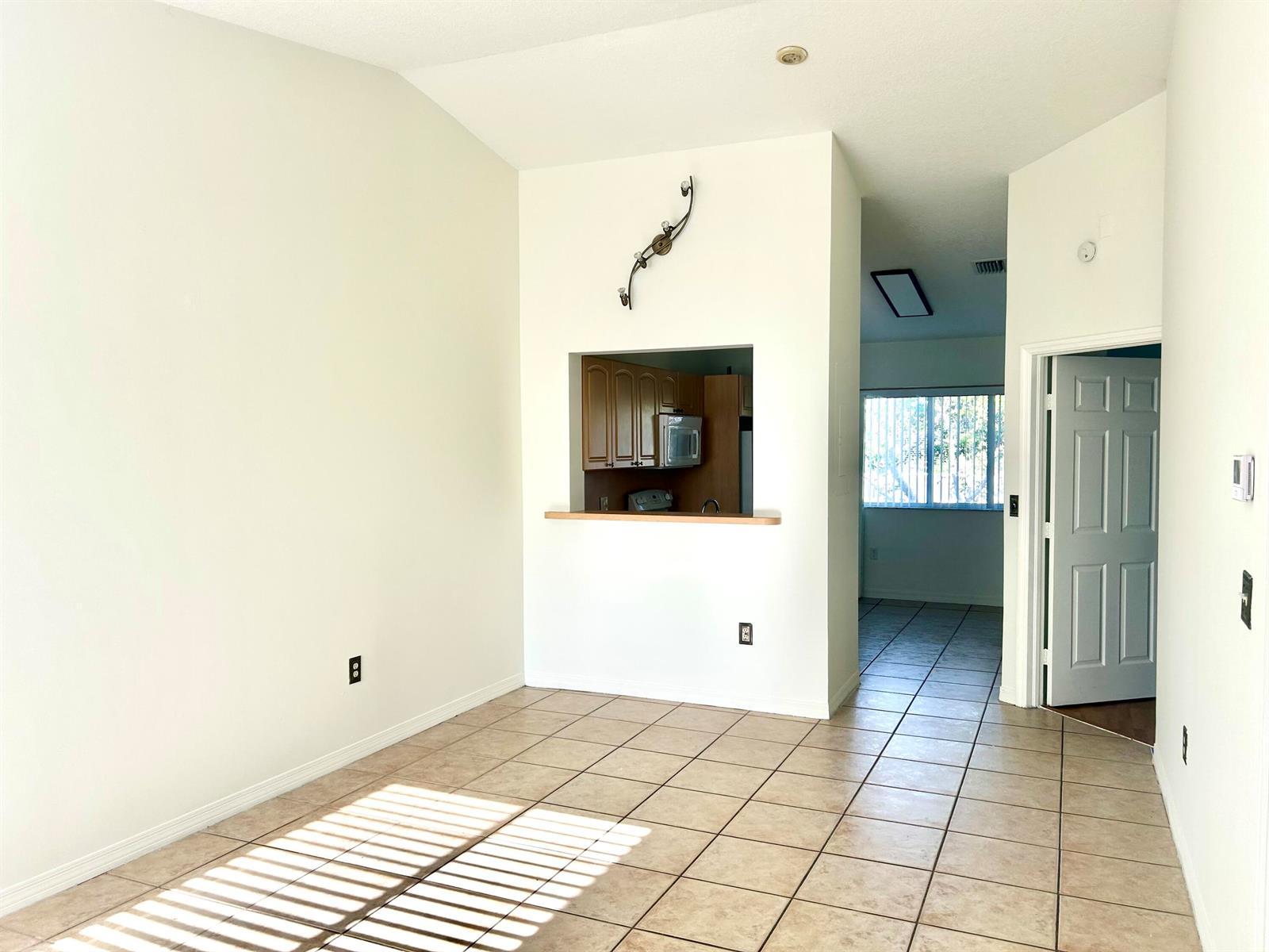 621 NW 78th Terrace # 205, Pembroke Pines FL 33024 photo 4