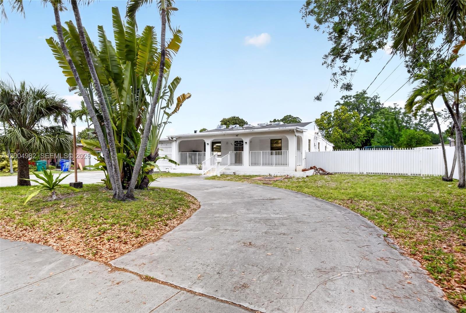 3061 NW 14th St, Miami FL 33125 photo 5