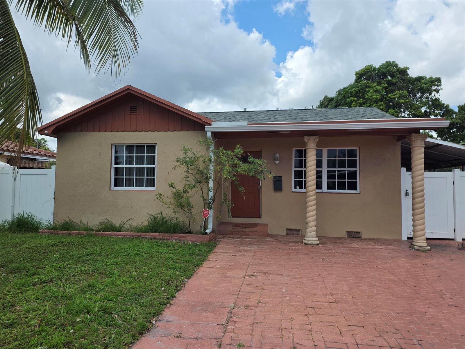 905 S F Street, FL 33460