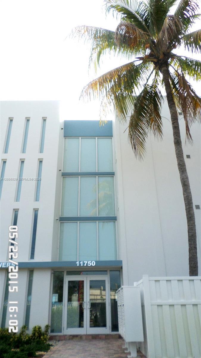 11750 NE 16th Ave # 303, Miami FL 33161 photo 4