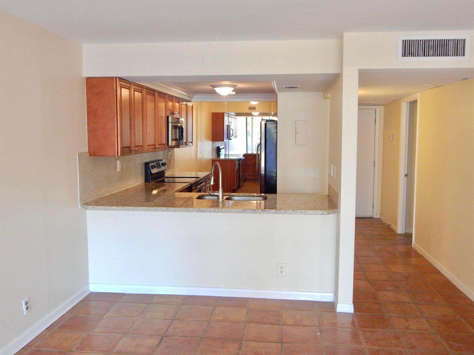 9 Royal Palm Way # 106, Boca Raton FL 33432 photo 4
