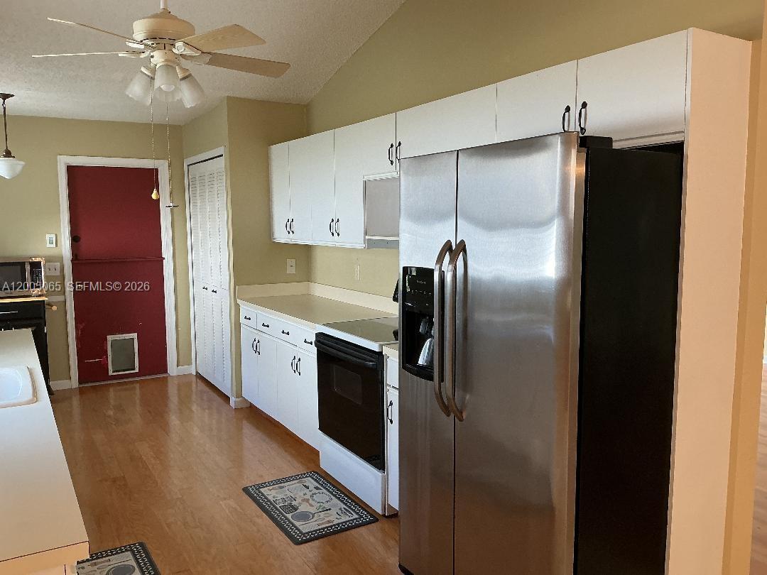 6910 SE Lillian Ct, Stuart FL 34997 photo 5