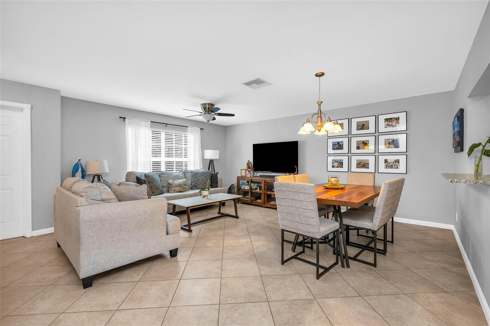 3860 NW 122nd Terrace, Sunrise FL 33323 photo 3