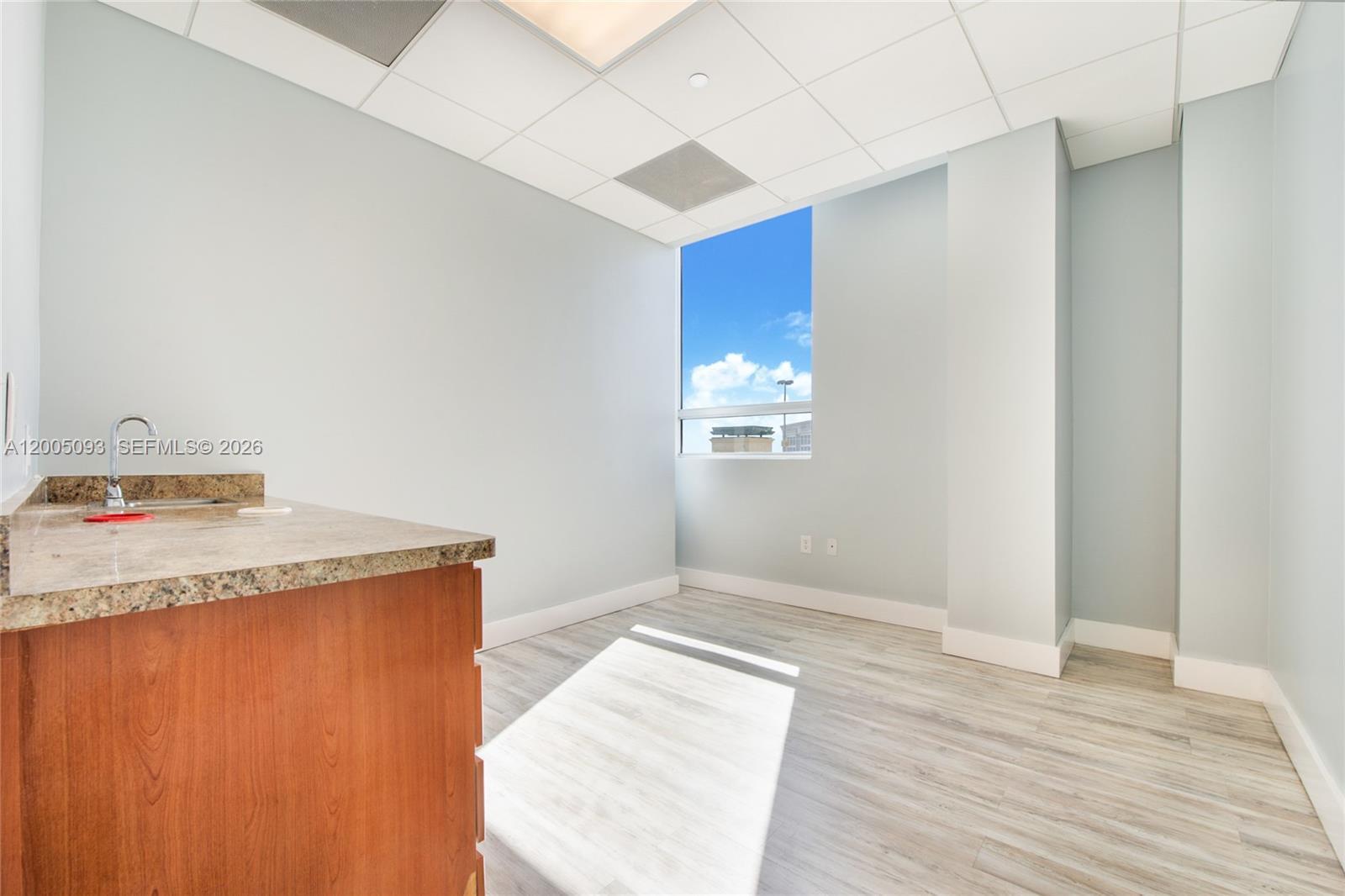 135 San Lorenzo Ave # 720, Coral Gables FL 33146 photo 3