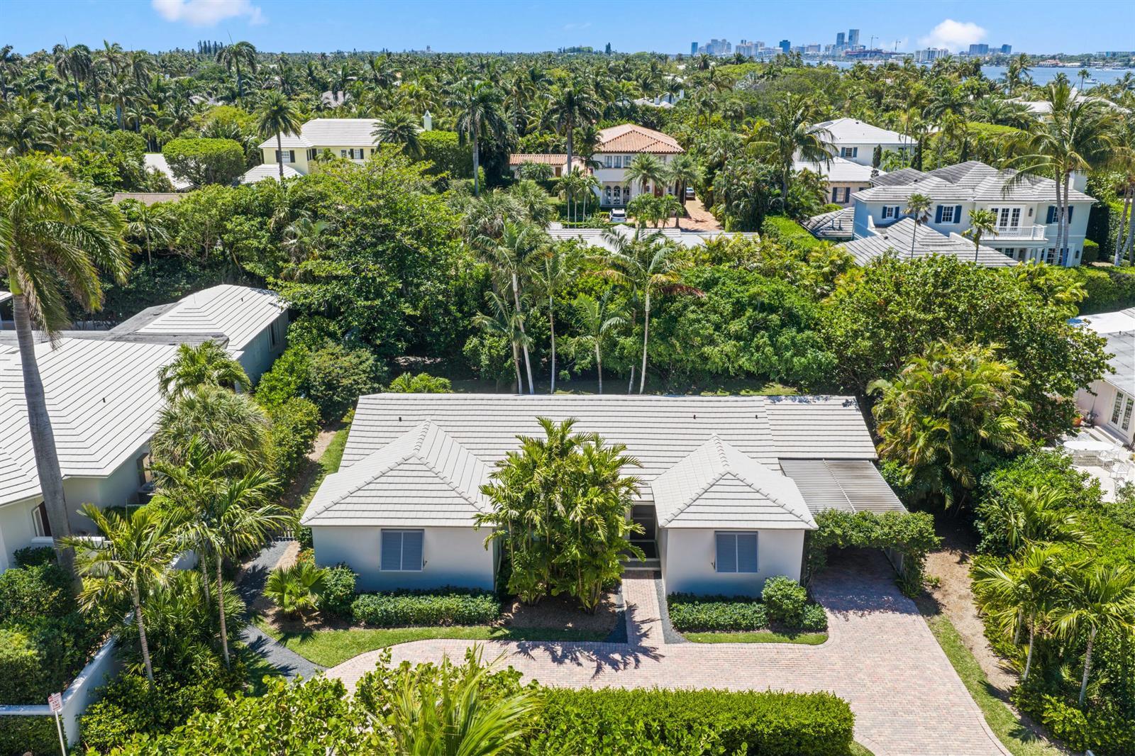 246 Merrain Road, Palm Beach FL 33480