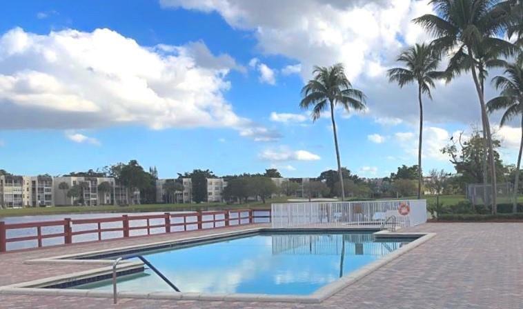 9411 Evergreen Place # 302, Davie FL 33324 photo 3