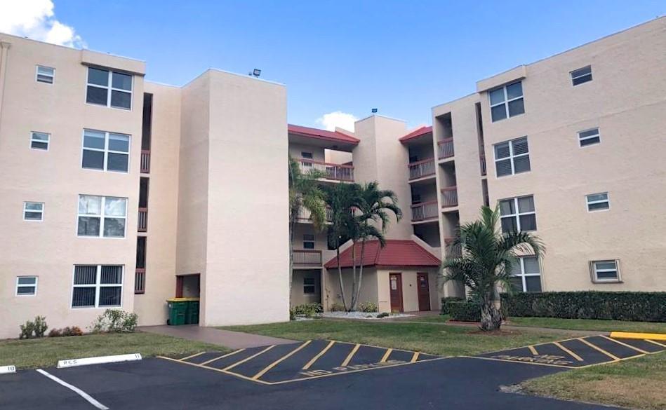 9411 Evergreen Place # 302, Davie FL 33324