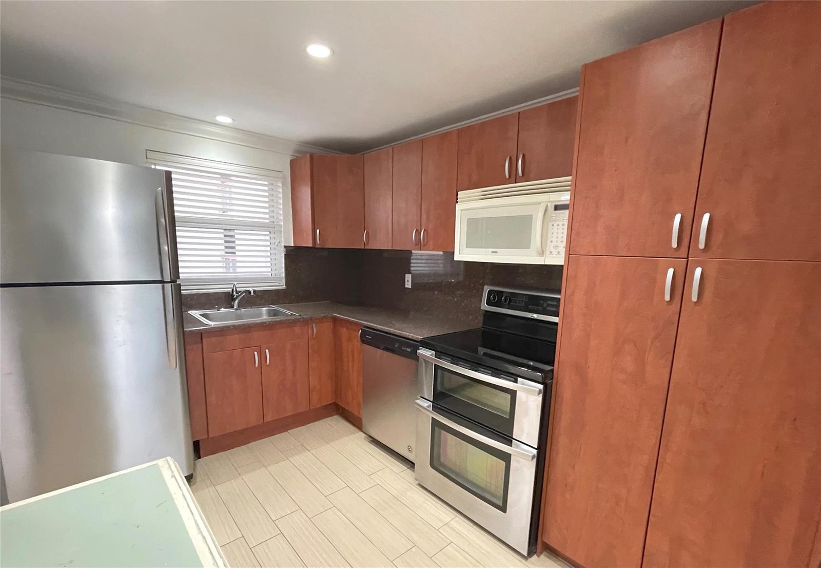 9411 Evergreen Place # 302, Davie FL 33324 photo 4