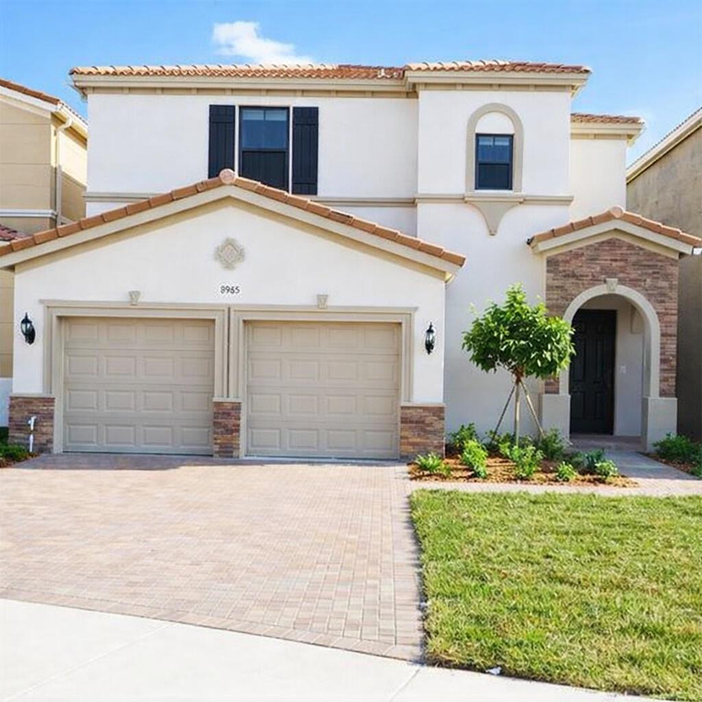19105 NE 8th Court, Miami FL 33179