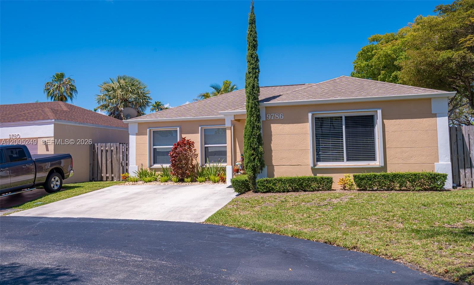 9786 SW 222nd Ter, Cutler Bay FL 33190 photo 3