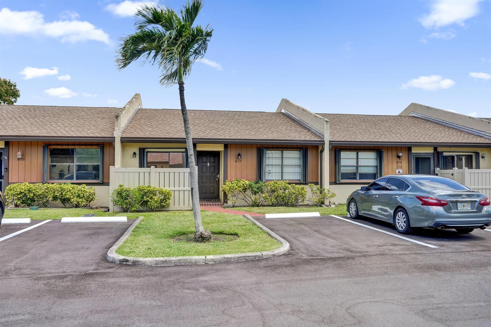 617 Banks Road # 617, Margate FL 33063 photo 3