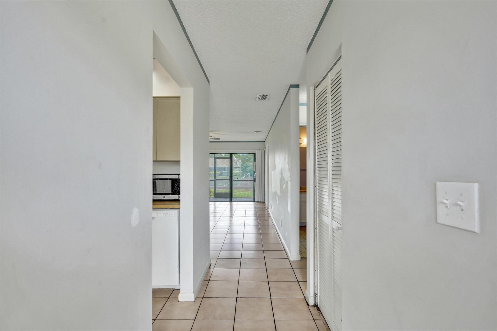 617 Banks Road # 617, Margate FL 33063 photo 4