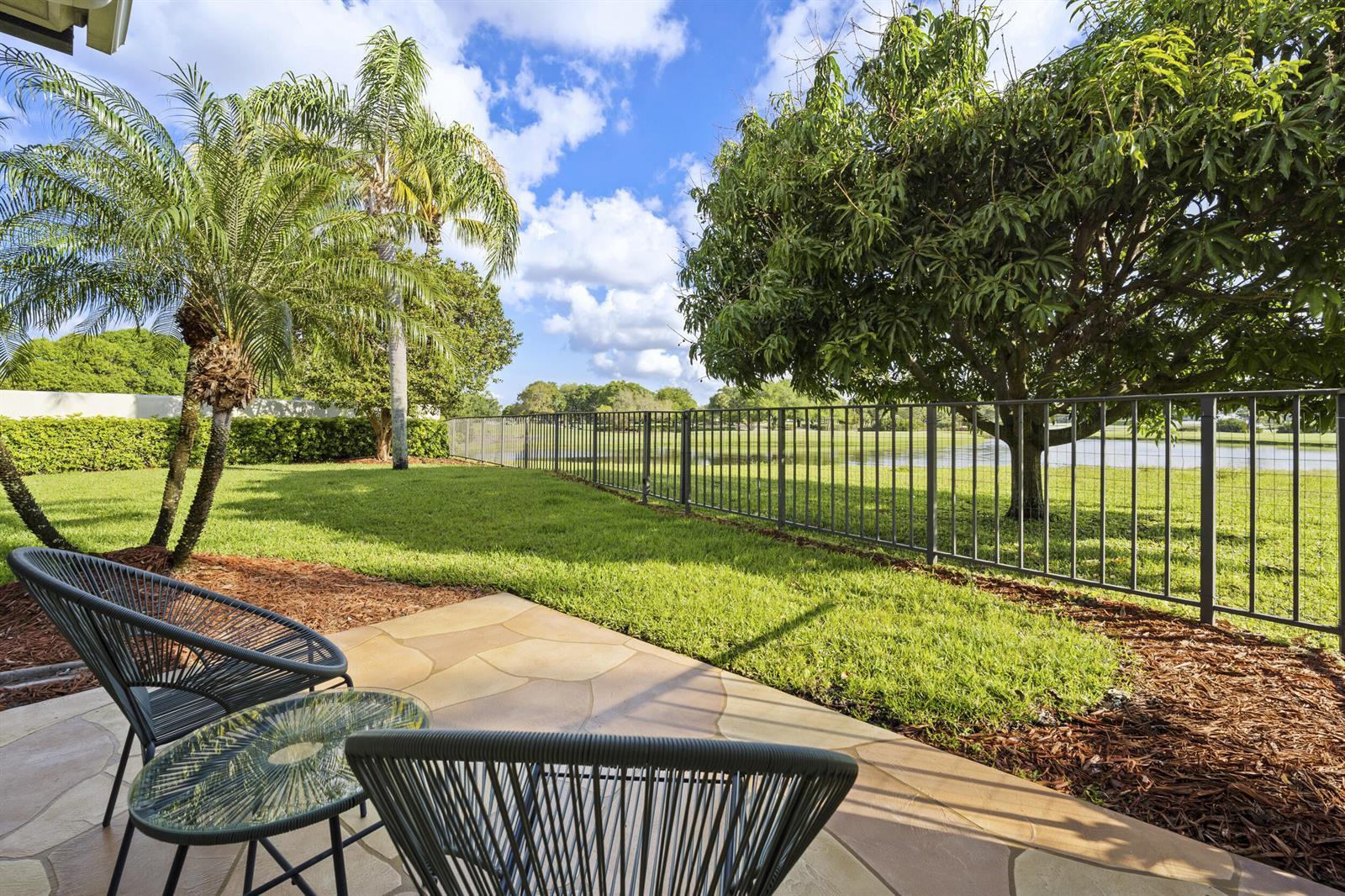 2165 Regents Boulevard, West Palm Beach FL 33409 photo 4