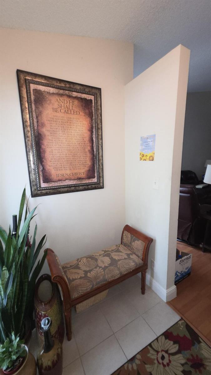 7922 NW 10th Street, Plantation FL 33322 photo 2