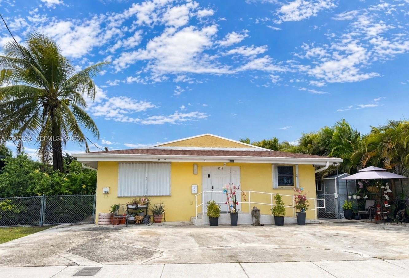 1212-1214 SW 30th Ct, Miami FL 33135
