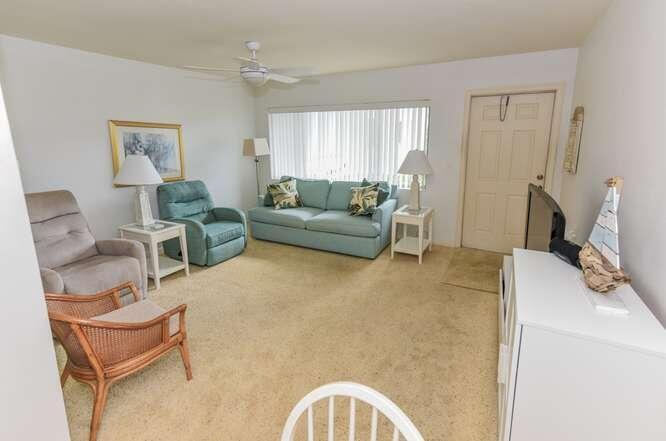 3362 Cynthia Lane # 111, FL 33461 photo 4
