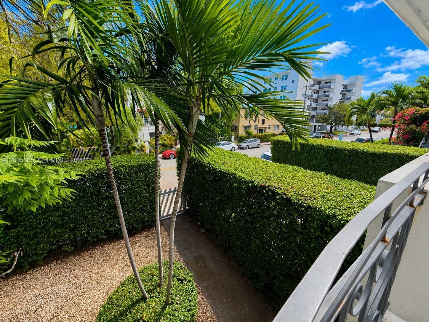 1005 9th St # 2, Miami Beach FL 33139 photo 3