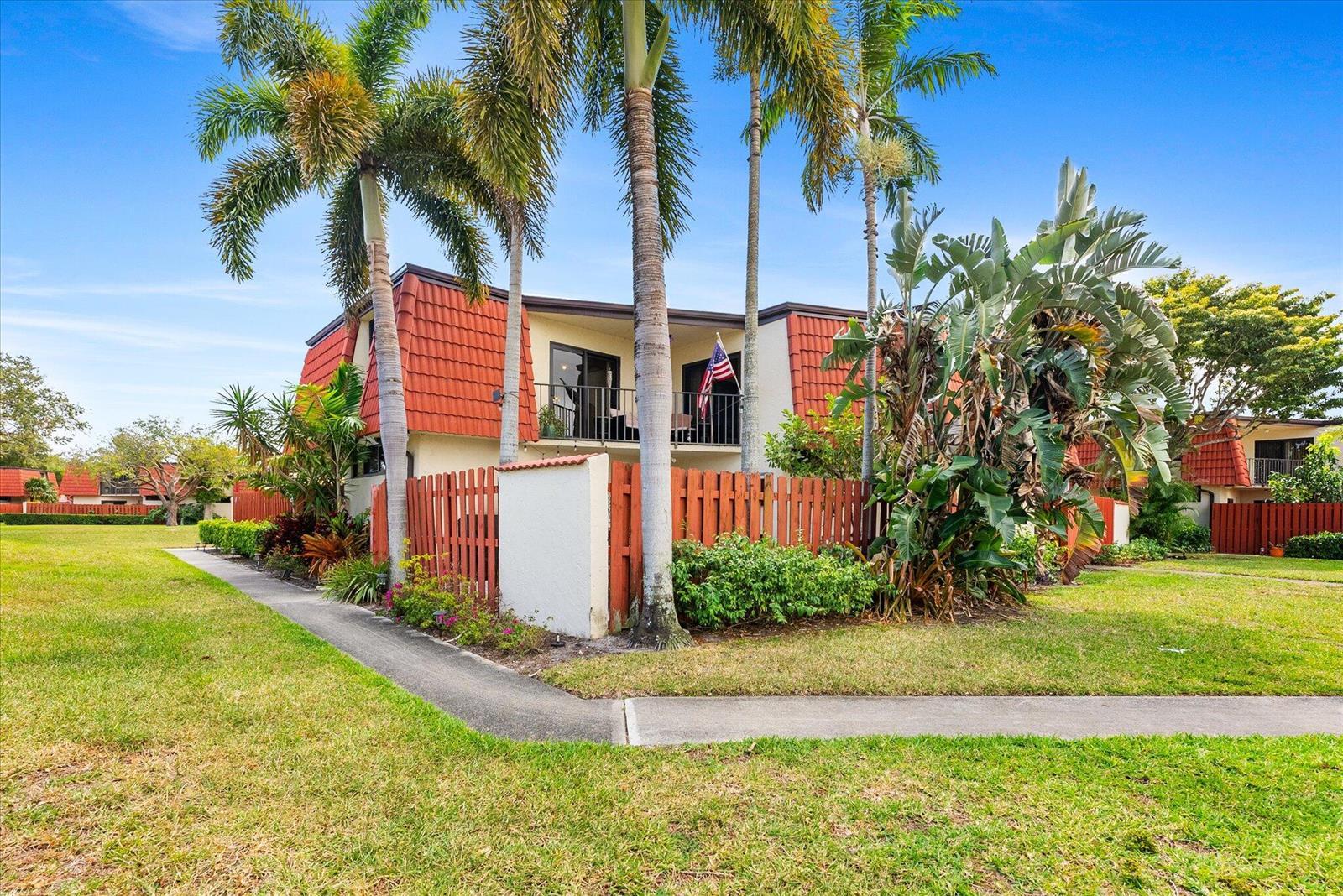 3750 Victoria Drive, West Palm Beach FL 33406 photo 2