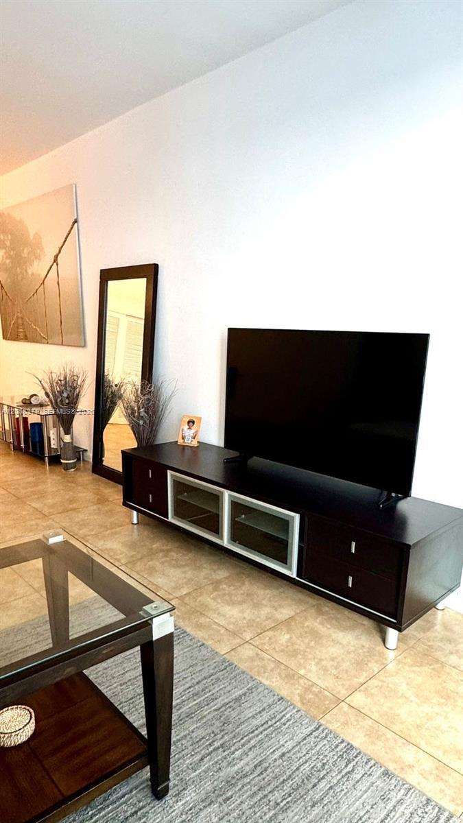 4001 S Ocean Dr, Hollywood FL 33019 photo 2