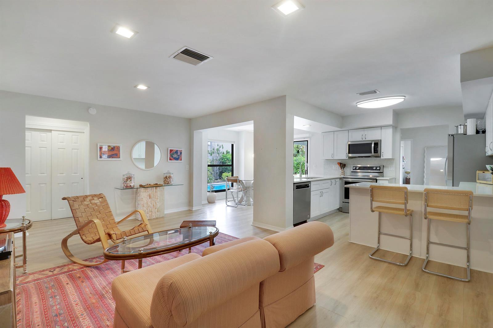 85 Hickory Hill Road, Jupiter FL 33469 photo 4